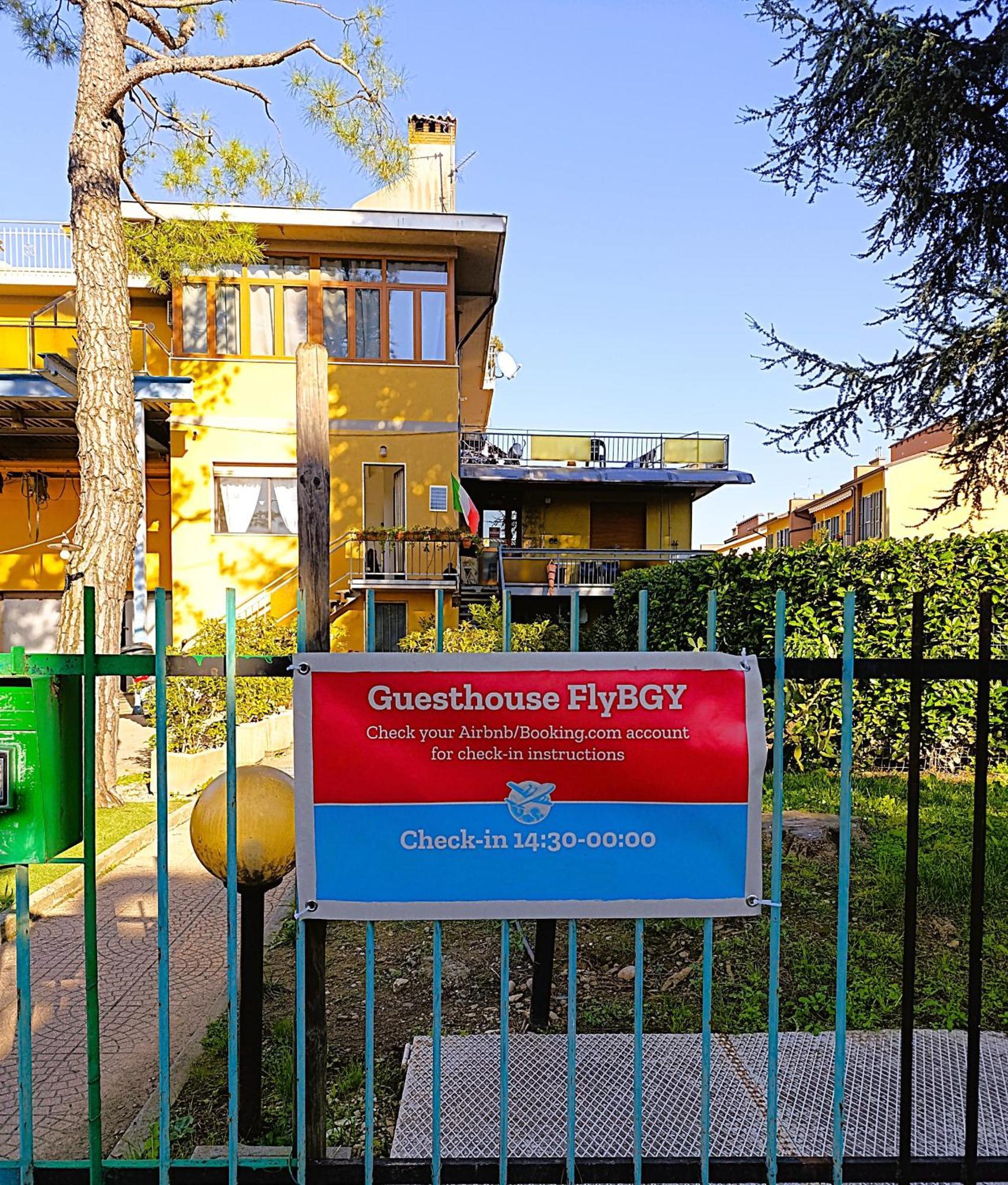 Flybgy Hotel Orio al Serio Exterior photo