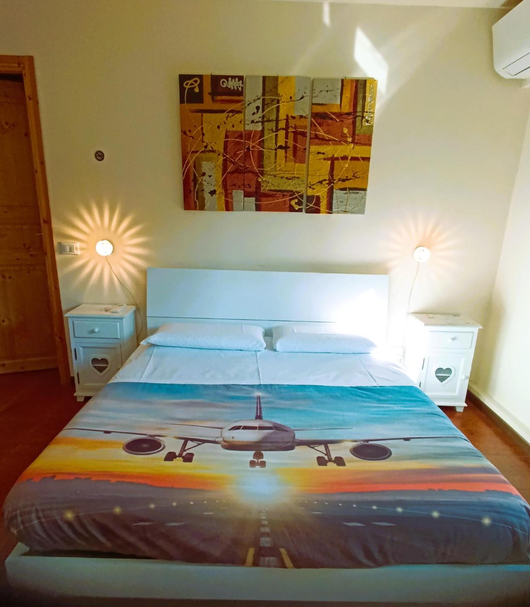 Flybgy Hotel Orio al Serio Exterior photo